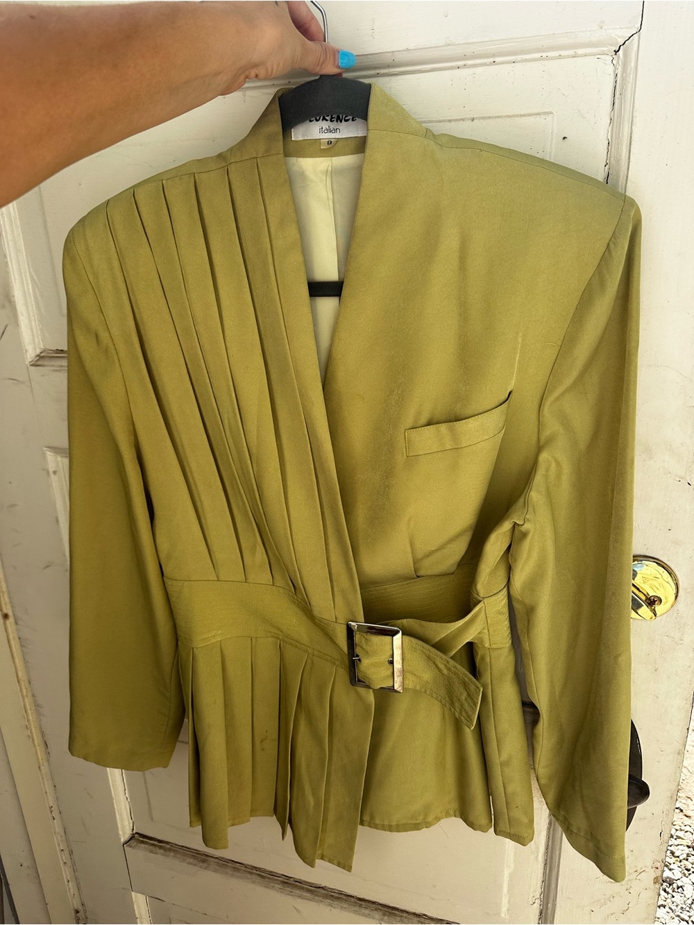 Vintage-Inspired Olive Green Pleated Belted Women's Jacket